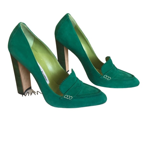 Manolo Blahnik Shoes - Manolo Blahnik Green Velvet Pumps